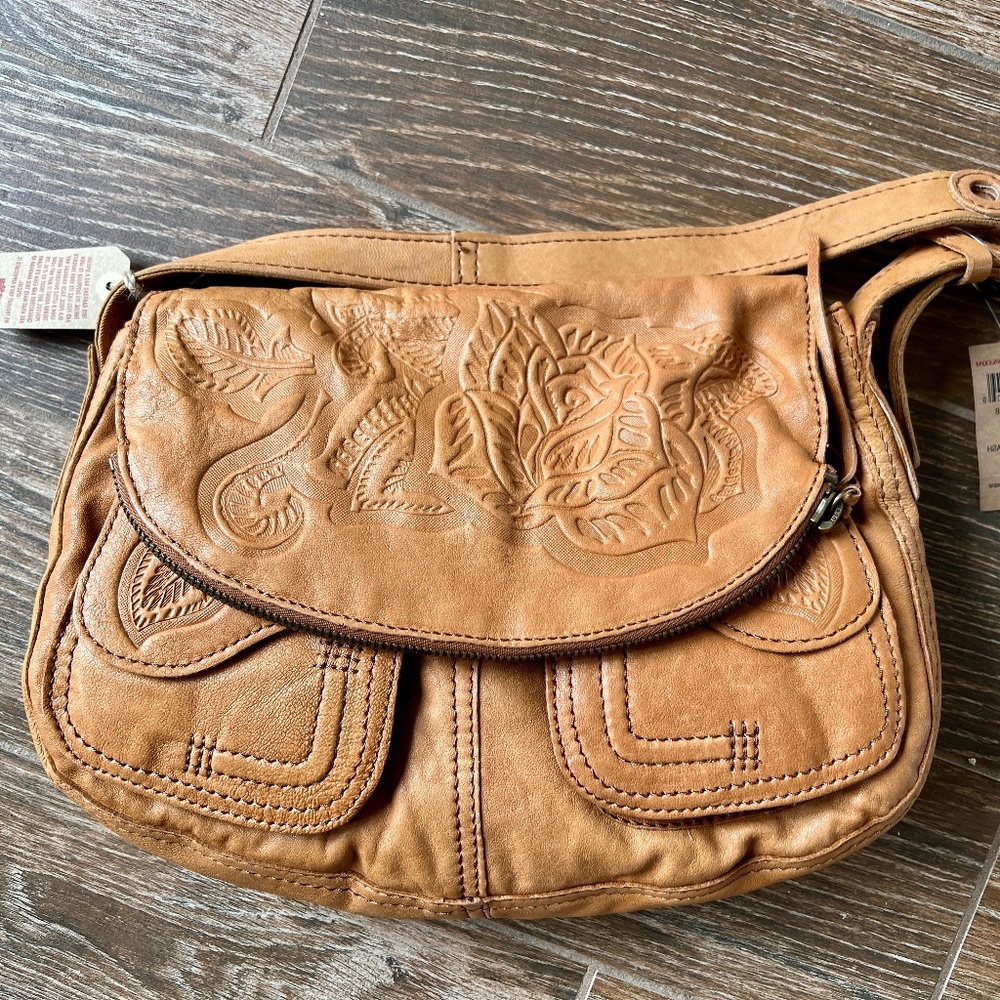 Brand new Lucky Brand Leather Purse